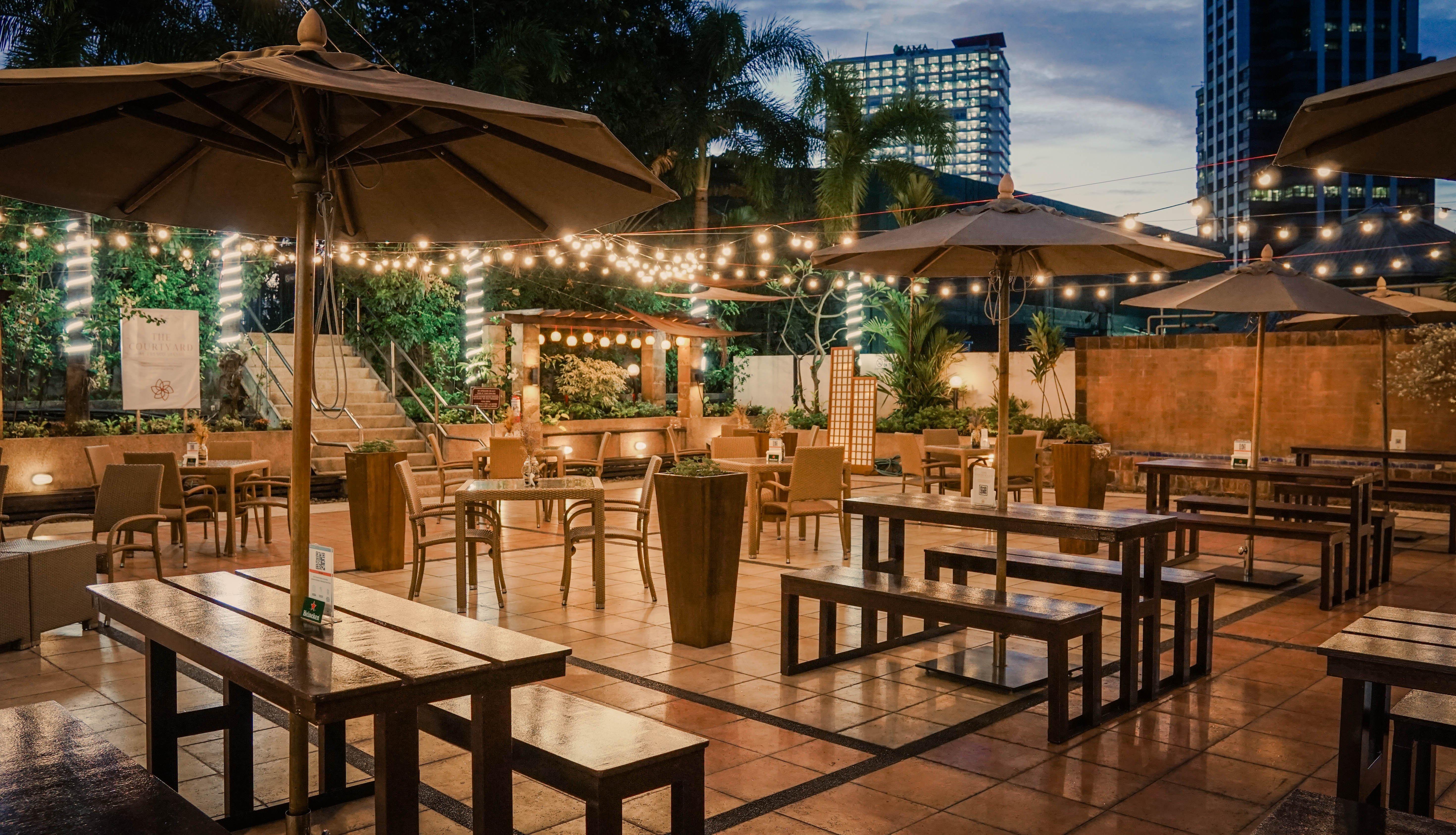Crowne Plaza Manila Galleria, an IHG Hotel Pasig City Esterno foto