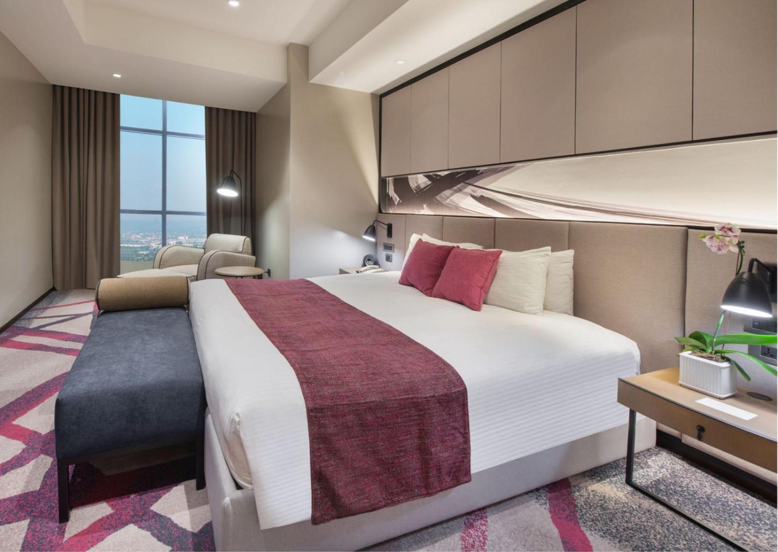 Crowne Plaza Manila Galleria, an IHG Hotel Pasig City Esterno foto